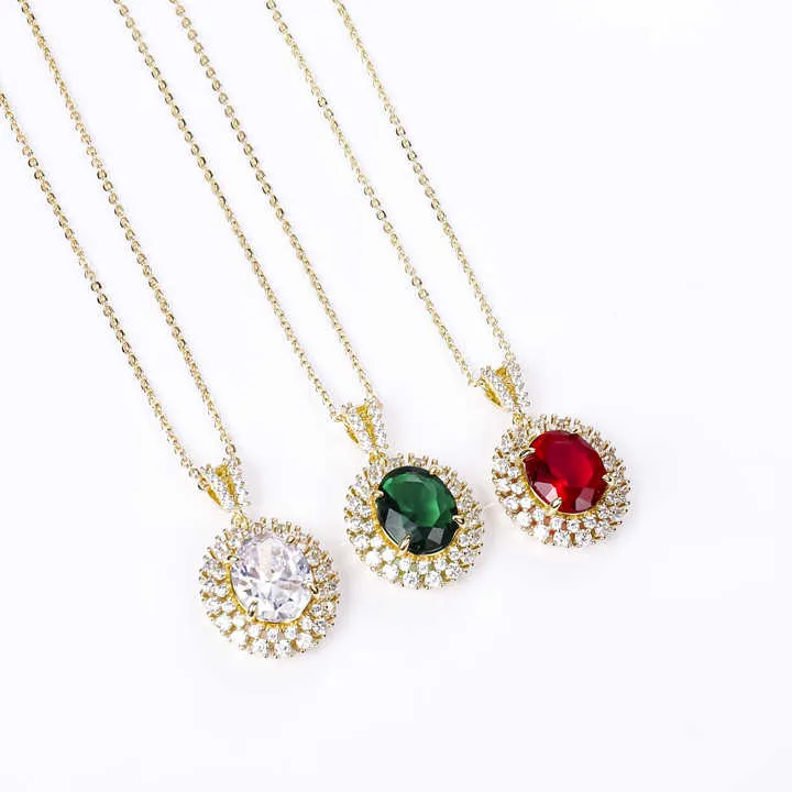 قلادة من الزمرد والياقوتEmerald and ruby necklace