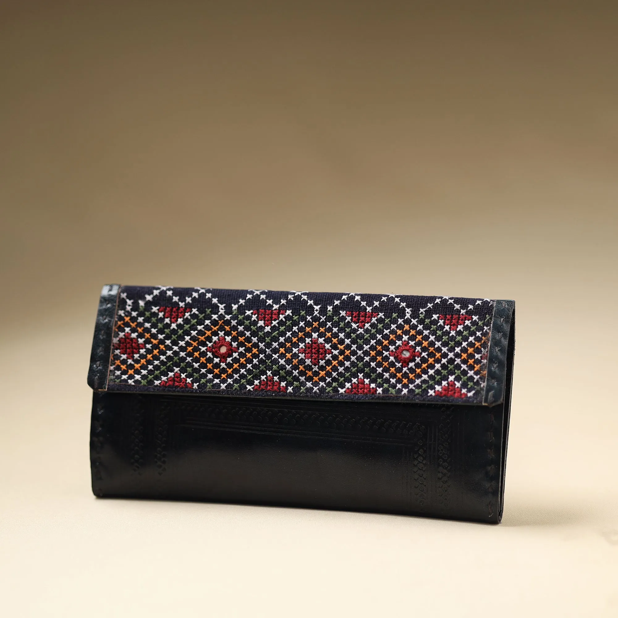Black - Handcrafted Kutch Jat Embroidery Leather Wallet