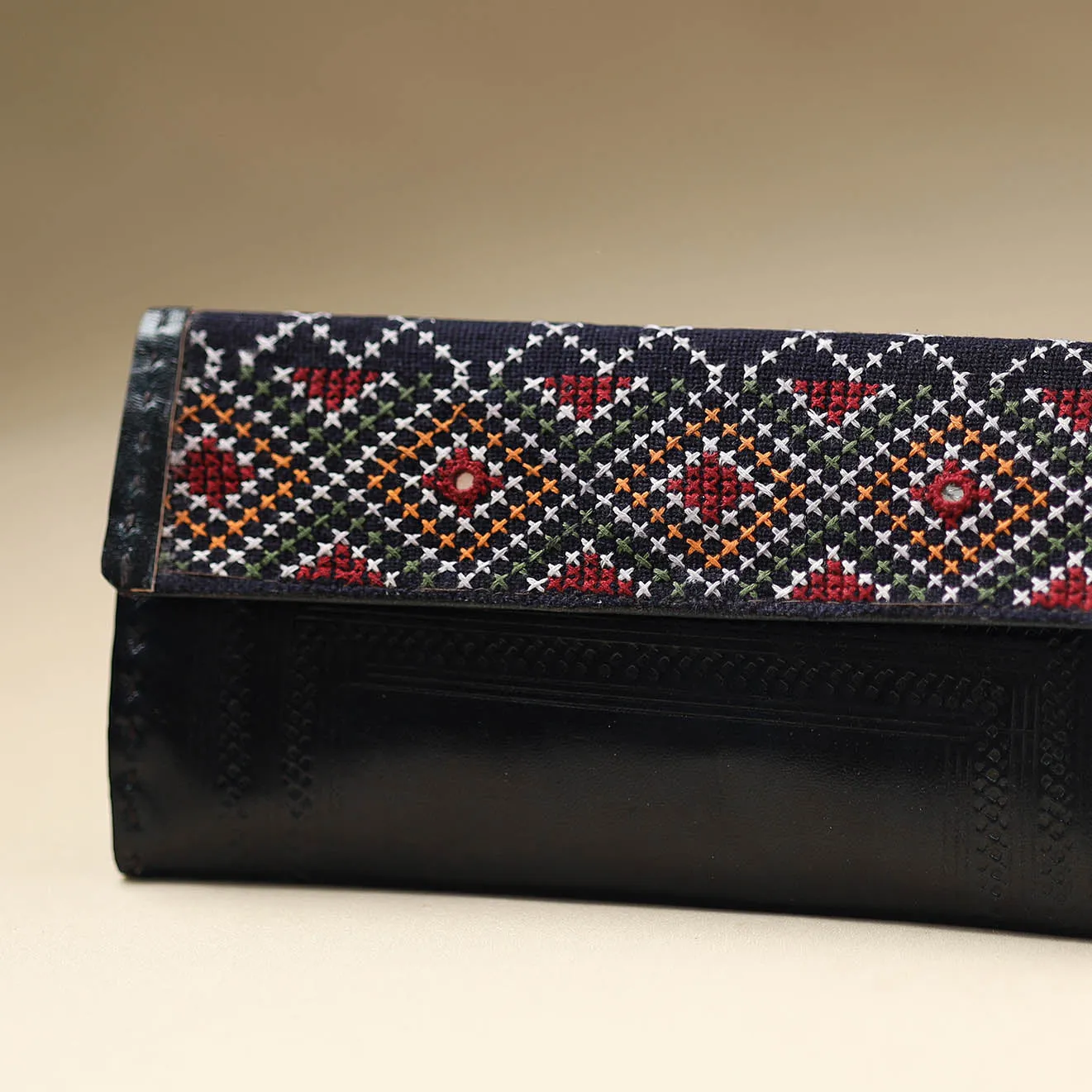 Black - Handcrafted Kutch Jat Embroidery Leather Wallet