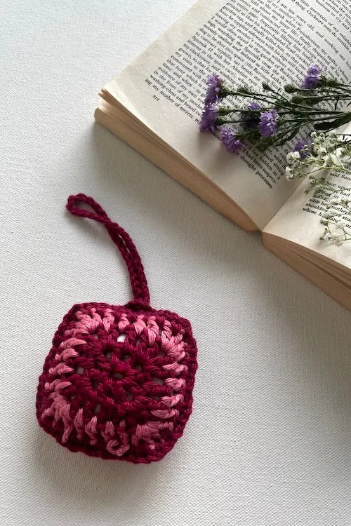 House Of Macrame "Phool" Crochet Airpods Cover - Pink