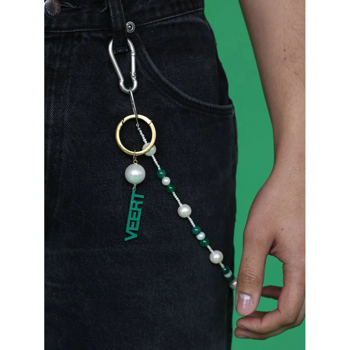 THE FRESHWATER PEARL & GREEN ONYX KEY CHARM / GOLD